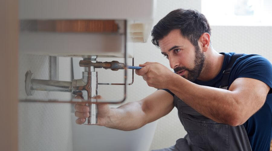 Professional water heater installation services in Colwell, IA